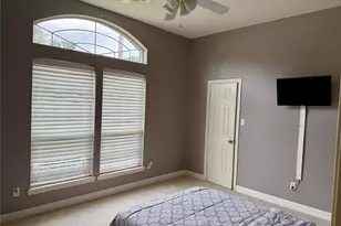 223 Maple Ln, Conroe, TX 77304 - Photo 5