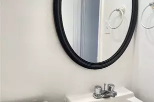 921 Wax Myrtle Ln, Houston, TX 77079 - Photo 15