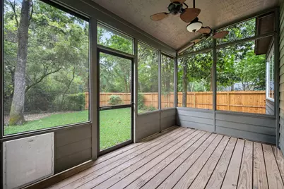 126 E Wilde Yaupon Circle, The Woodlands, TX 77381 - Photo 27