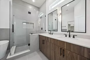 754 Curtin St, Houston, TX 77018 - Photo 5