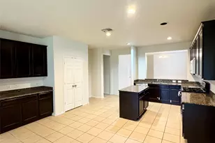 1331 S Maple Dr, Katy, TX 77493 - Photo 11