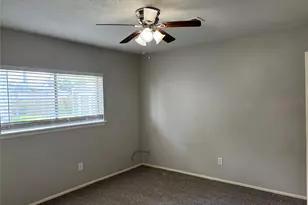 12614 Chiswick Rd, Houston, TX 77047 - Photo 9