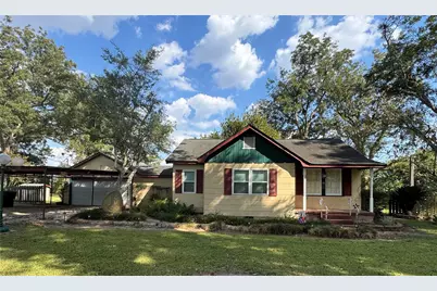 207 S Elm Street, Glen Flora, TX 77443 - Photo 1