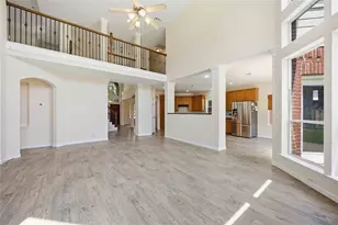 5727 Candlecreek Dr, Richmond, TX 77469 - Photo 11