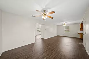 322 Pinedale Ave, Arcola, TX 77583 - Photo 5