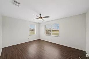 322 Pinedale Ave, Arcola, TX 77583 - Photo 9