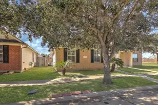 6445 Mountain Pines Ln, Katy, TX 77449 - Photo 3