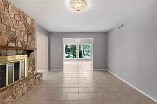 220 Lark Ln, New Braunfels, TX 78132 - Photo 5