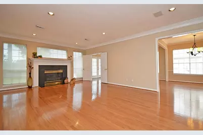 4407 April Meadow Way, Sugar Land, TX 77479 - Photo 7