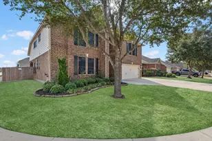 817 Dawn Ridge Way, Seabrook, TX 77586 - Photo 3