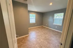 3030 Friar Point Rd, Houston, TX 77051 - Photo 9