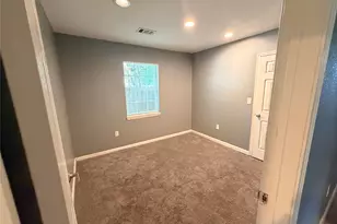 3030 Friar Point Rd, Houston, TX 77051 - Photo 11