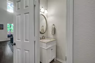 118 Oriel Oaks Cir, The Woodlands, TX 77382 - Photo 21