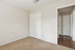 324 Olive St, Huntsville, TX 77340 - Photo 23