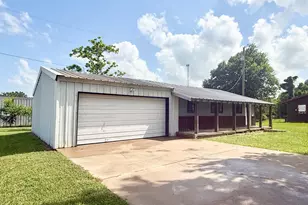 712 Norman Ln, Crockett, TX 75835 - Photo 1