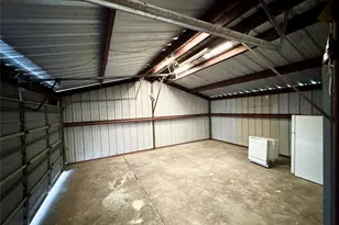 712 Norman Ln, Crockett, TX 75835 - Photo 11