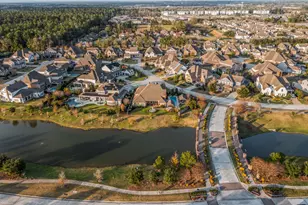 2203 Flameleaf Ct, Conroe, TX 77384 - Photo 49