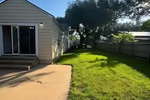 1101 E 30th St, Bryan, TX 77802 - Photo 5