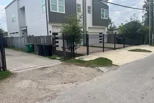 1511 Weiss St, Houston, TX 77009 - Photo 9