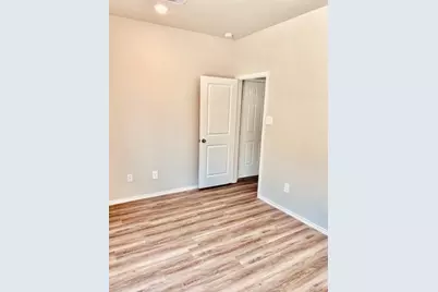 11720 White Cedar, Willis, TX 77318 - Photo 9