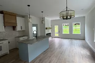 110 Cove Pl Ct, Conroe, TX 77356 - Photo 9