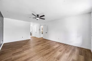 10622 Inwood Dr, Houston, TX 77042 - Photo 23