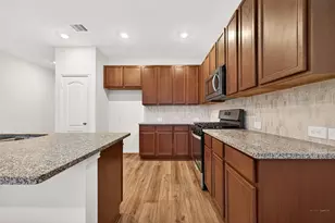 12602 Blue Jay Cove Ln, Houston, TX 77044 - Photo 9