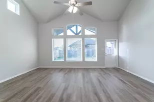 13724 Seneca Lk Dr, Texas City, TX 77568 - Photo 9