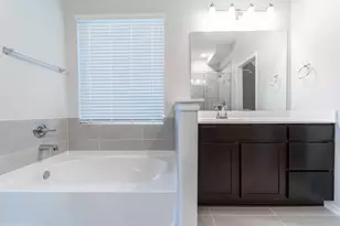 13724 Seneca Lk Dr, Texas City, TX 77568 - Photo 13