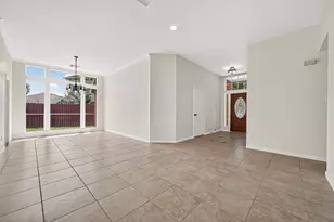 15418 Park Glen Dr, Sugar Land, TX 77498 - Photo 7