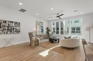 4710 Thornton Villas Ln, Houston, TX 77018 - Photo 13