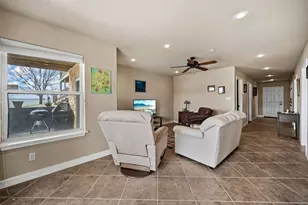507 W Lake Shore Dr, Livingston, TX 77351 - Photo 33