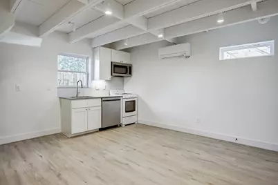 7407 Rusk Street #B, Houston, TX 77011 - Photo 19