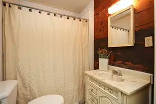 212 S Pine St, Tomball, TX 77375 - Photo 23