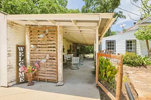 212 S Pine St, Tomball, TX 77375 - Photo 31