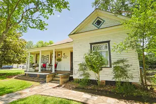 212 S Pine St, Tomball, TX 77375 - Photo 5