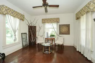 212 S Pine St, Tomball, TX 77375 - Photo 9