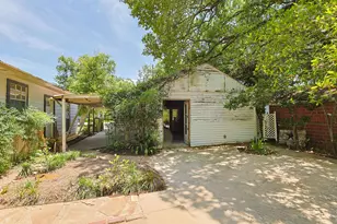 212 S Pine St, Tomball, TX 77375 - Photo 39