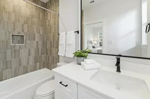 817 Thornton Rd, Houston, TX 77018 - Photo 9