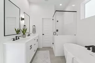 817 Thornton Rd, Houston, TX 77018 - Photo 25