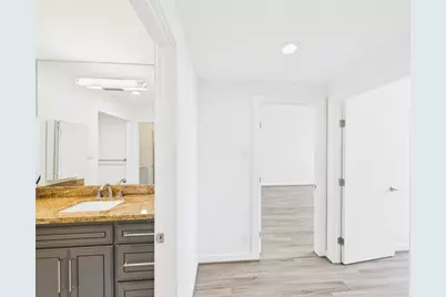 49 Briar Hollow Lane #304, Houston, TX 77027 - Photo 21