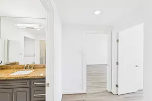 49 Briar Hollow Ln, Houston, TX 77027 - Photo 21