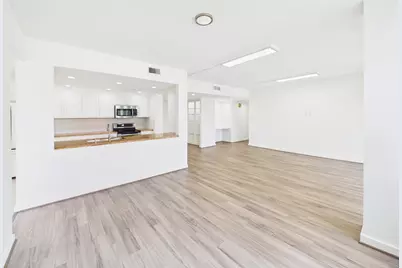 49 Briar Hollow Lane #304, Houston, TX 77027 - Photo 13