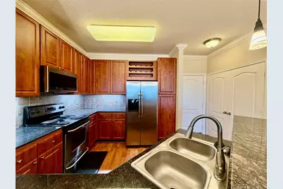 1711 Old Spanish Trail #407, Houston, TX 77054 - Photo 13