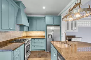 236 E Woodland St, Houston, TX 77009 - Photo 17