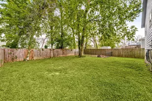 805 E Mulberry Ave, Wharton, TX 77488 - Photo 15