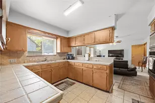 6202 Crane St, Houston, TX 77026 - Photo 9