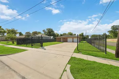 6202 Crane Street, Houston, TX 77026 - Photo 1
