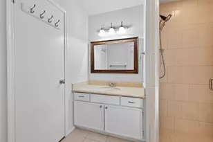 12374 Westella Dr, Houston, TX 77077 - Photo 21