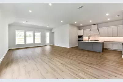 13015 Soaring Forest Drive, Conroe, TX 77302 - Photo 9